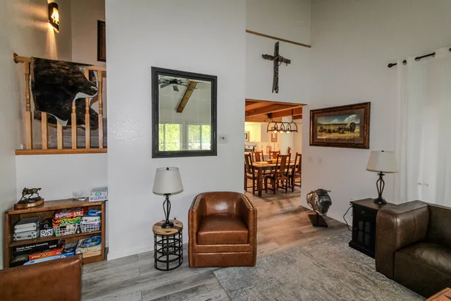 $2,700 | 43063 Goldmine Woods Lane, Big Bear Lake, CA 92315