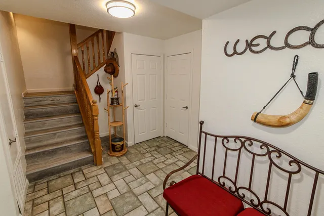 $2,700 | 43063 Goldmine Woods Lane, Big Bear Lake, CA 92315