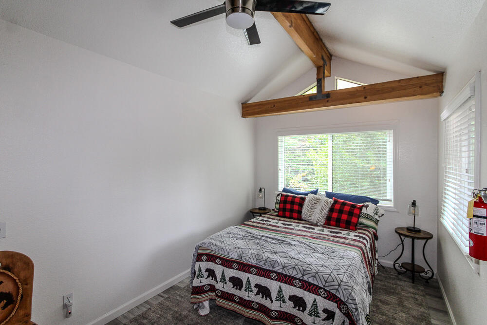 43063 Goldmine Woods Lane Big Bear Lake, CA 92315 - Photo 33 of 37 untitled-36