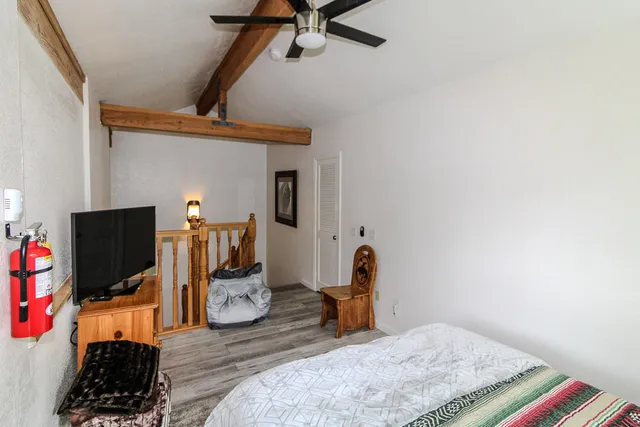 $2,700 | 43063 Goldmine Woods Lane, Big Bear Lake, CA 92315