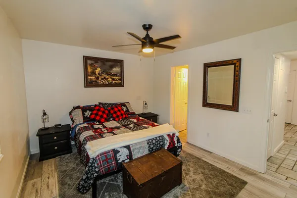 $2,700 | 43063 Goldmine Woods Lane, Big Bear Lake, CA 92315