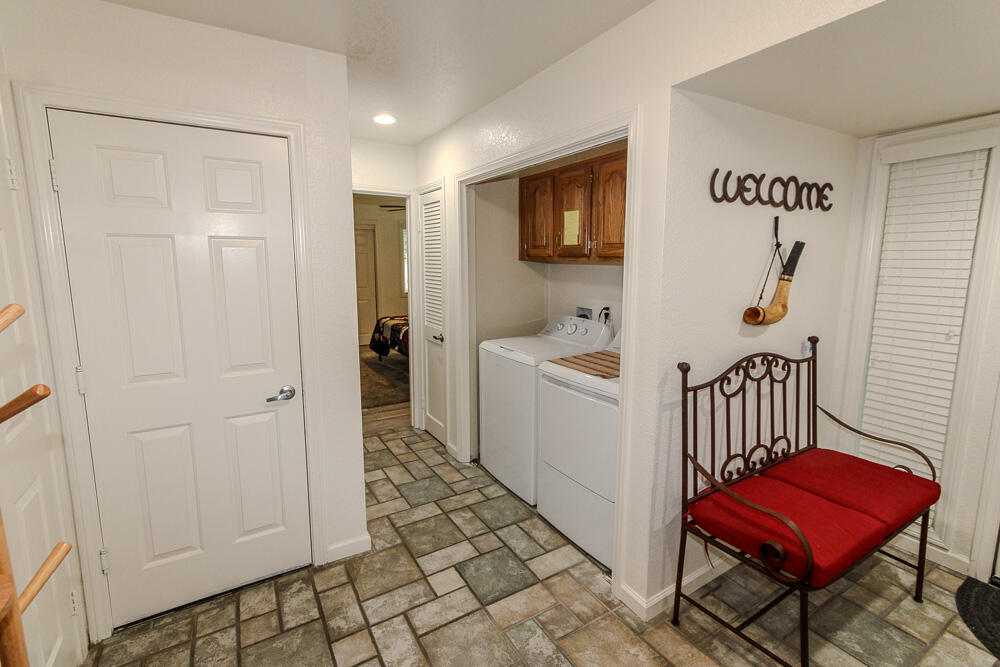 43063 Goldmine Woods Lane Big Bear Lake, CA 92315 - Photo 9 of 37 untitled-12