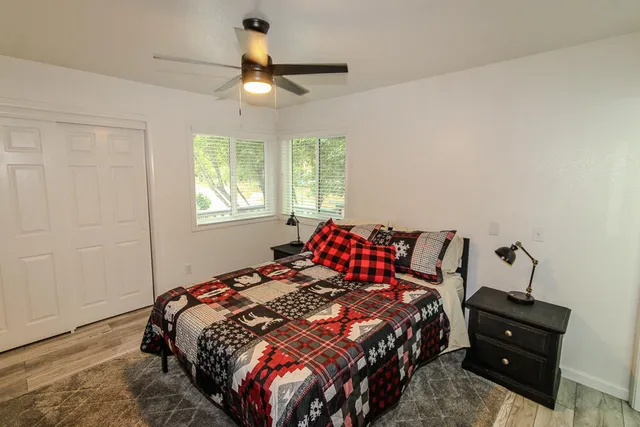 $2,700 | 43063 Goldmine Woods Lane, Big Bear Lake, CA 92315