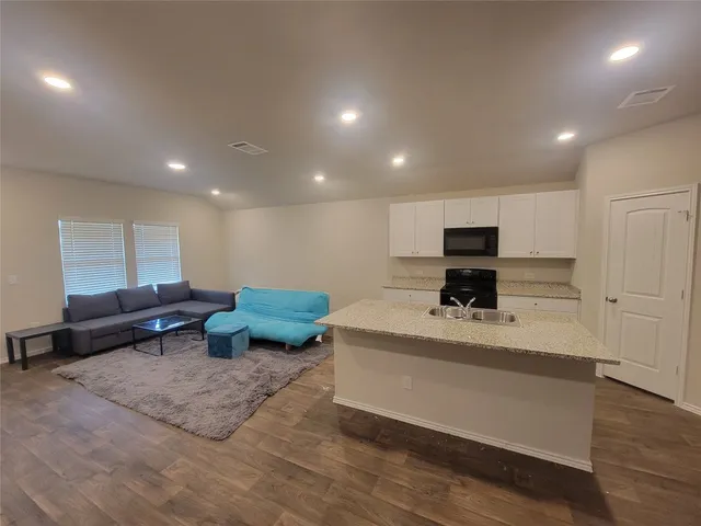 $1,775 | 5901 Berriweather Drive, Austin, TX 78724