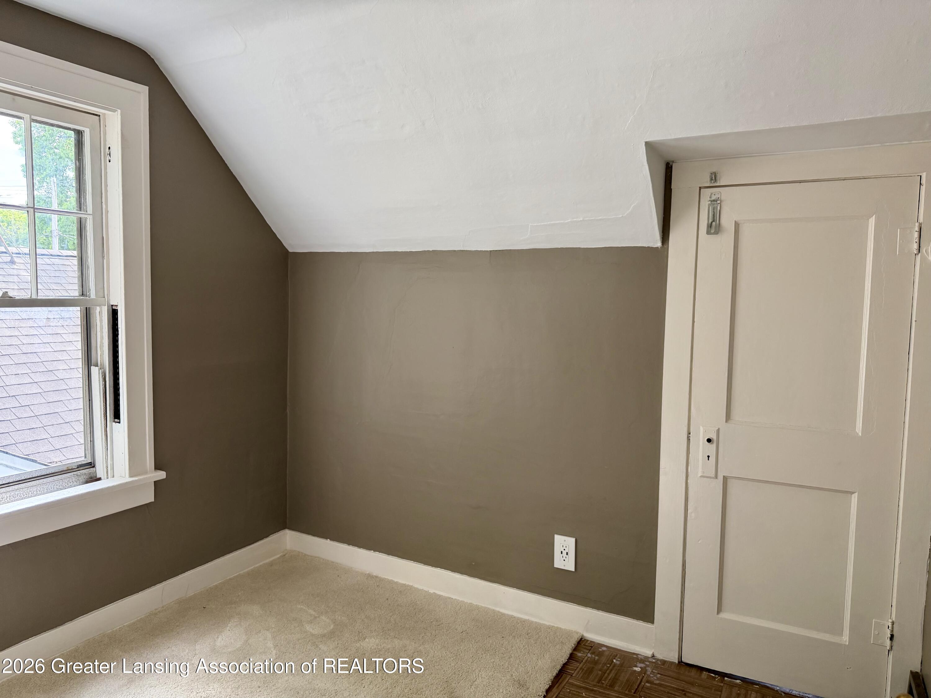 529 Shepard Street Lansing, MI 48912 - Photo 26 of 31 Bedroom 4