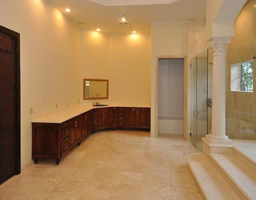 3580 Paddock Road Weston, FL 33331 - Photo 15 of 21 Master Bath/Spa