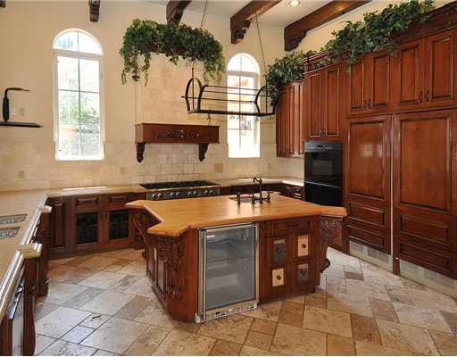 3580 Paddock Road Weston, FL 33331 - Photo 9 of 21 Kitchen
