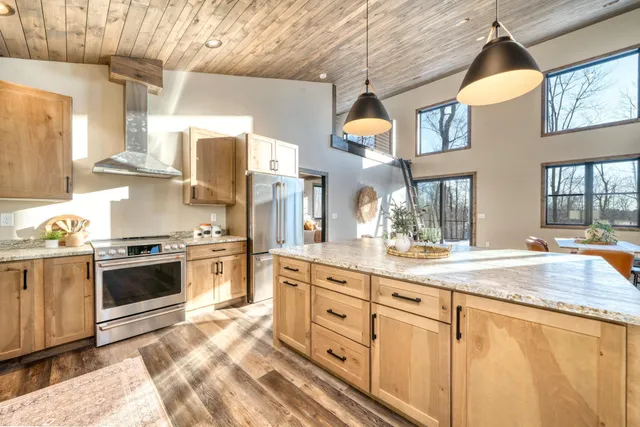 $724,900 | 30167 Nicholas Street, Grand Rapids, MN 55744