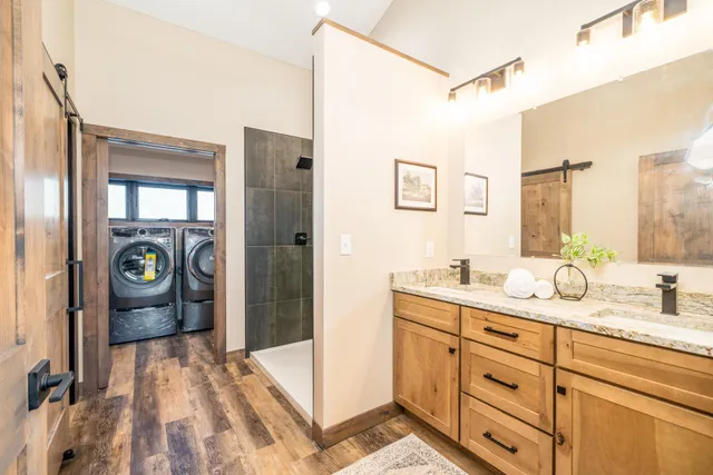 $724,900 | 30167 Nicholas Street, Grand Rapids, MN 55744