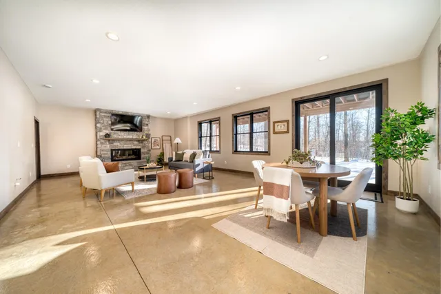 $724,900 | 30167 Nicholas Street, Grand Rapids, MN 55744