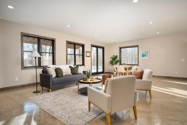 $724,900 | 30167 Nicholas Street, Grand Rapids, MN 55744