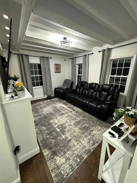 11 Barton Street Salem, MA 01970 - Photo 12 of 38