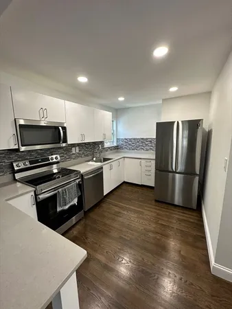 $929,900 | 11 Barton Street, Salem, MA 01970