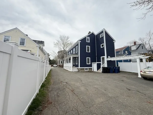 $929,900 | 11 Barton Street, Salem, MA 01970