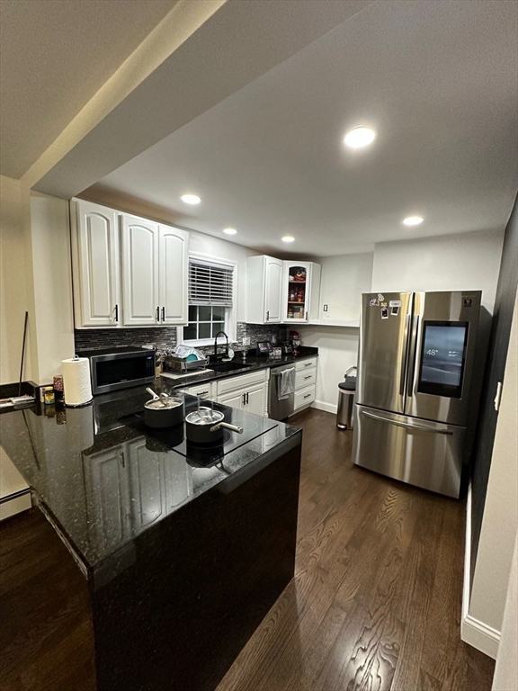 11 Barton Street Salem, MA 01970 - Photo 7 of 38