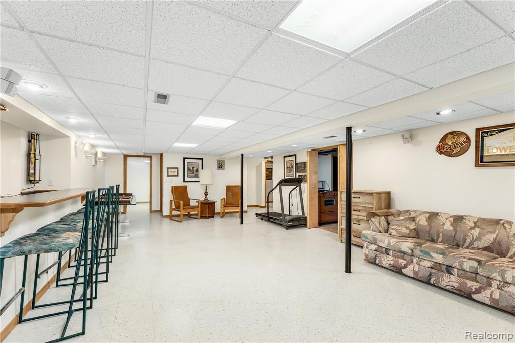 21565 Hall Road Woodhaven, MI 48183 - Photo 30 of 42