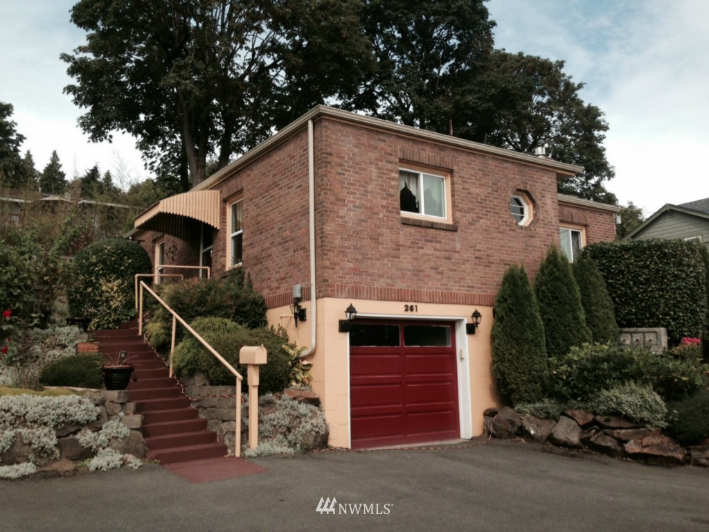 261 Taylor Avenue Northwest Renton, WA 98057 - Photo 1 of 4