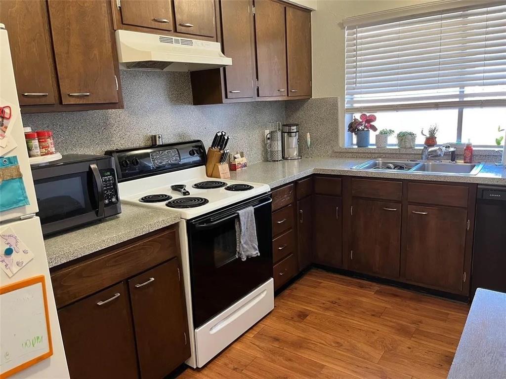 2214 Vanderbilt Court Denton, TX 76201 - Photo 11 of 13