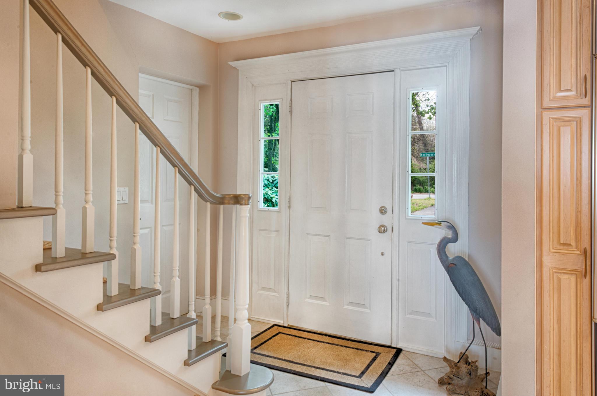 389 River Road Elkton, MD 21921 - Photo 12 of 30 Warm & inviting foyer!