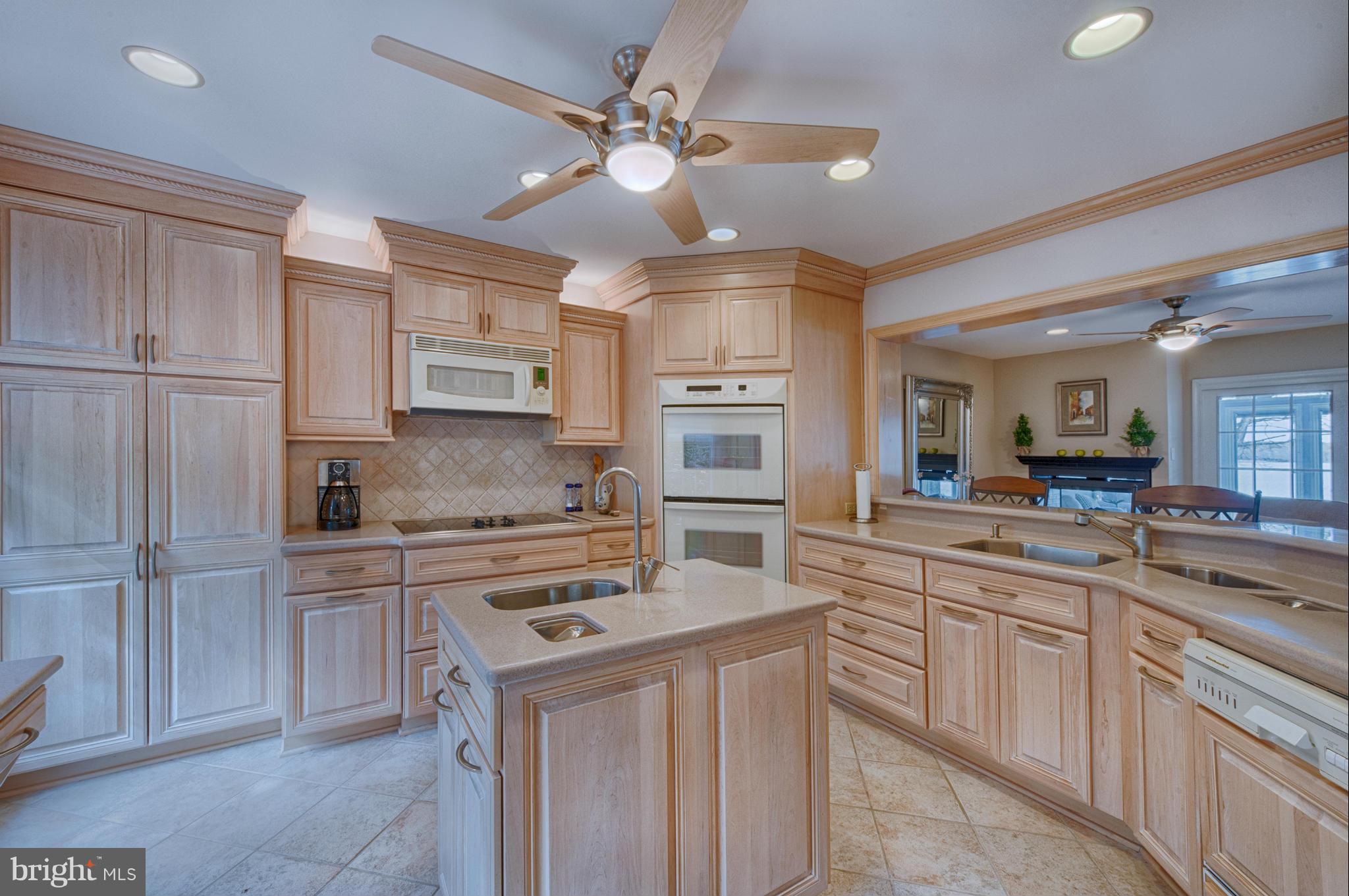 389 River Road Elkton, MD 21921 - Photo 14 of 30 Kitchen w/ subzero appliances & island!