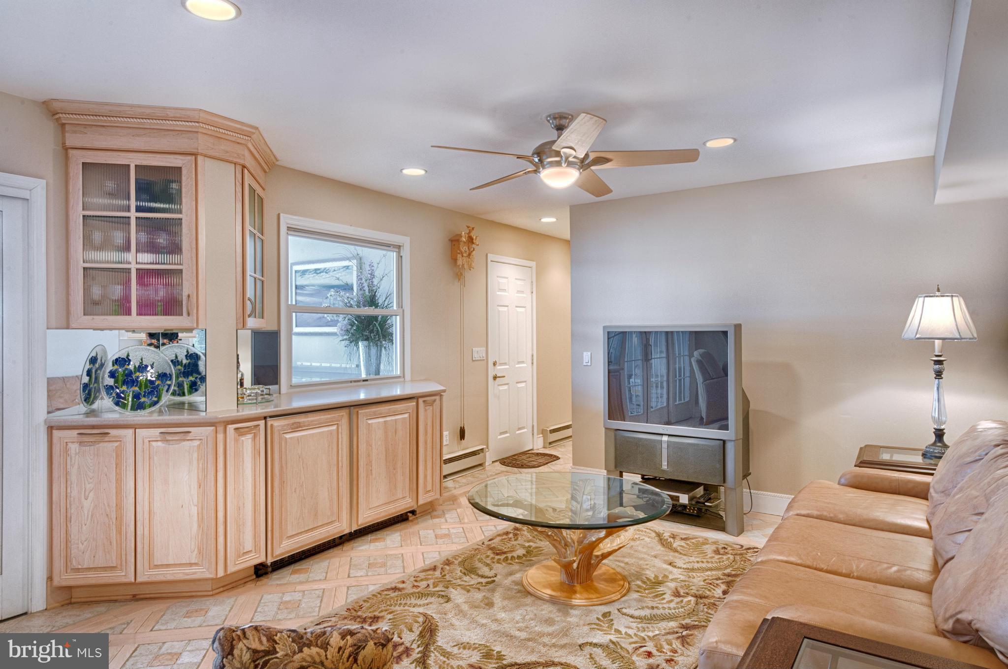 389 River Road Elkton, MD 21921 - Photo 19 of 30 Lots of recessed & natural lighting throughout!