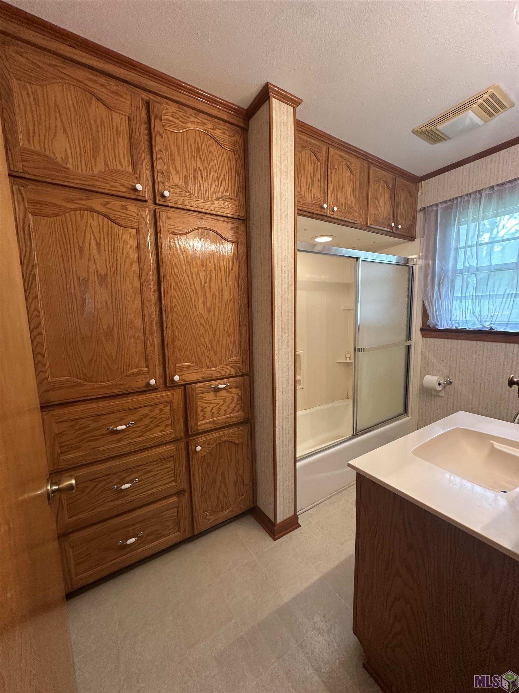 6313 Kleinpeter Road Baton Rouge, LA 70811 - Photo 11 of 32