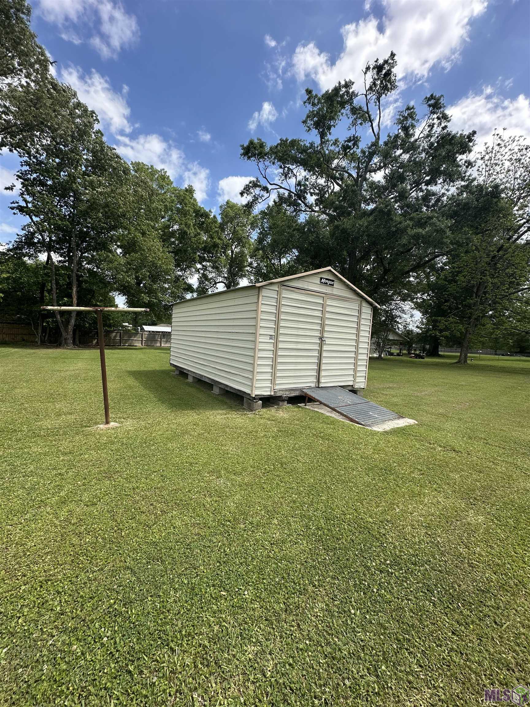 6313 Kleinpeter Road Baton Rouge, LA 70811 - Photo 29 of 32