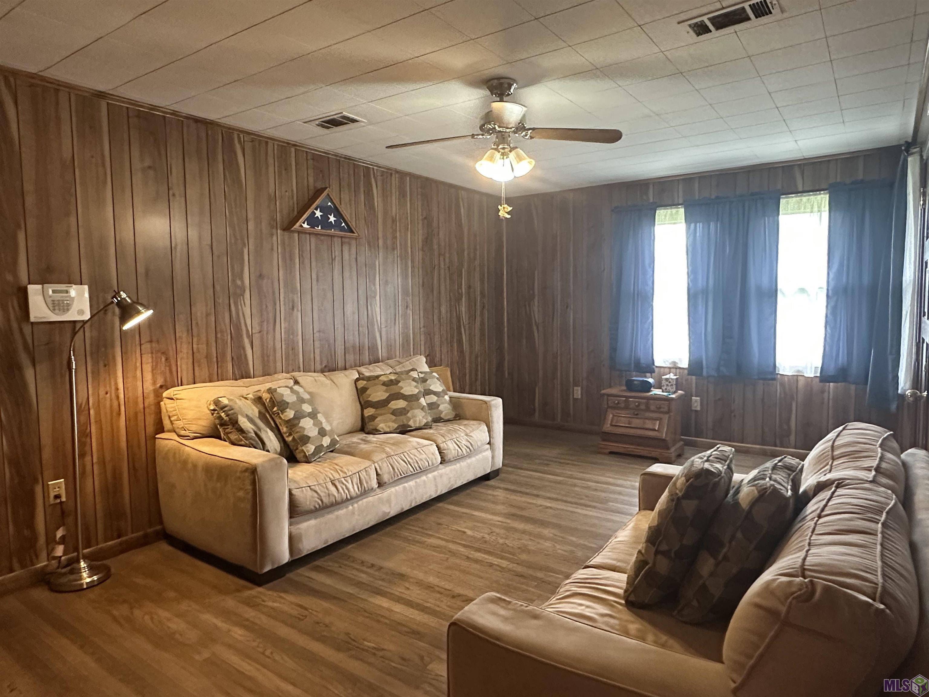 6313 Kleinpeter Road Baton Rouge, LA 70811 - Photo 4 of 32