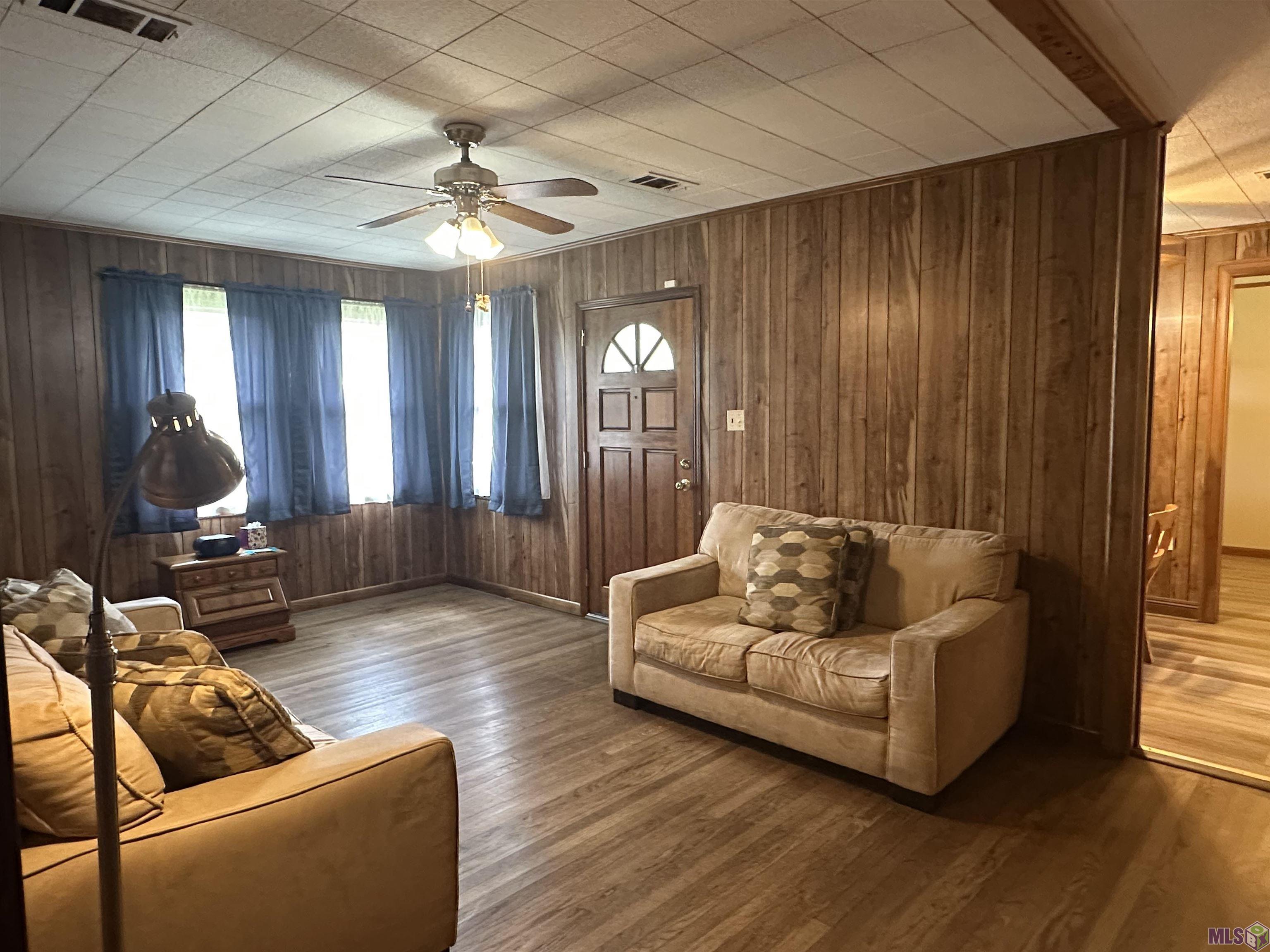 6313 Kleinpeter Road Baton Rouge, LA 70811 - Photo 5 of 32