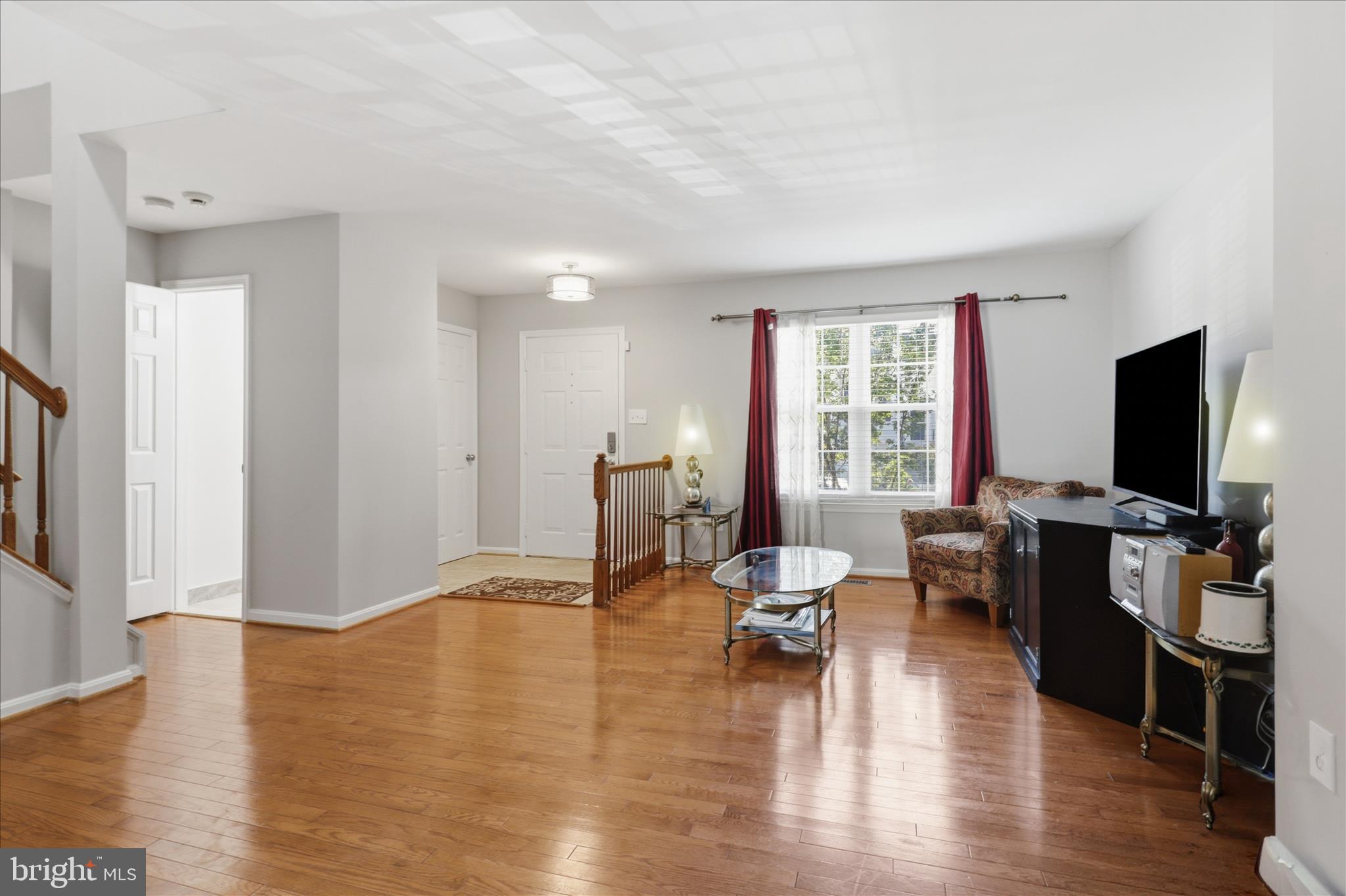 111 Connery Terrace Southwest Leesburg, VA 20175 - Photo 4 of 29