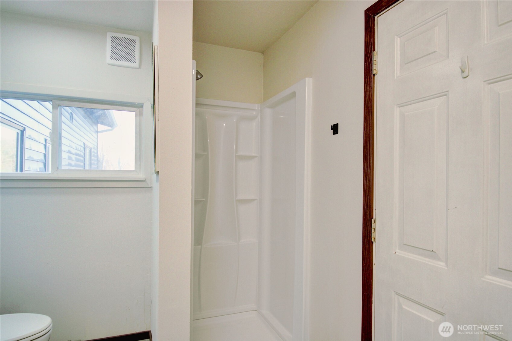 8739 F & S Grade Road Sedro-Woolley, WA 98284 - Photo 12 of 32