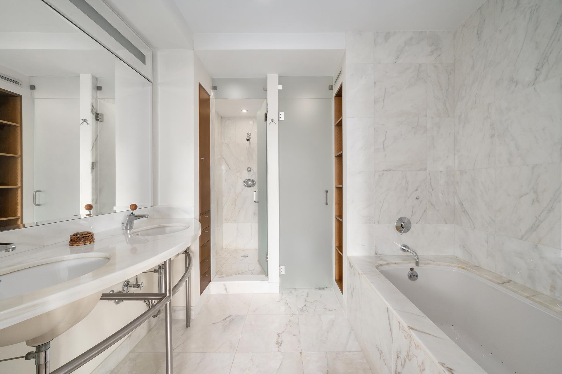 860 5th Avenue, Unit PHH Manhattan, NY 10065 - Photo 17 of 23