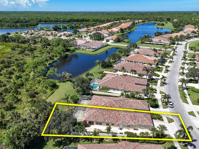 $479,000 | 8256 Southeast Paurotis Lane, Hobe Sound, FL 33455