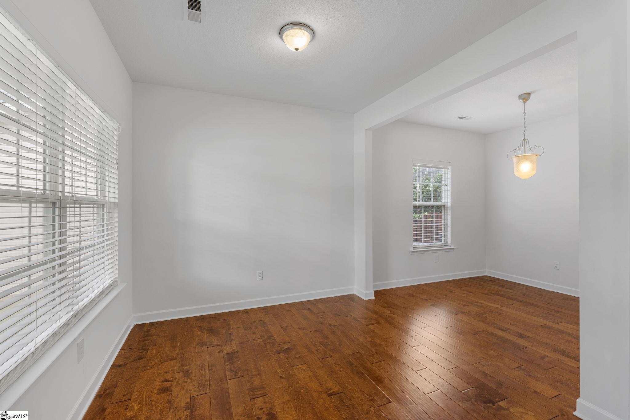 6 Rusty Court Simpsonville, SC 29680 - Photo 2 of 30