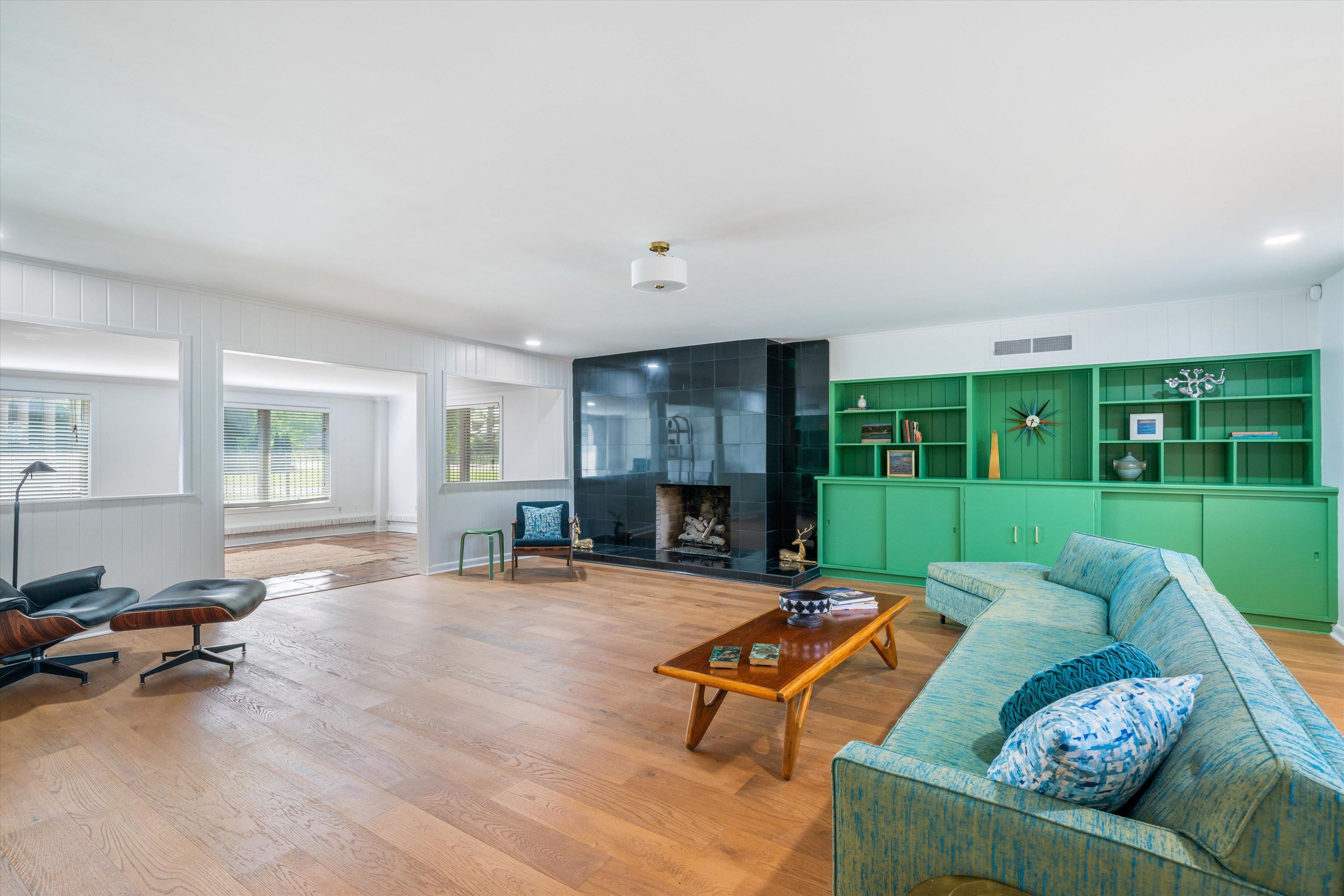 5420 Walnut Grove Road Memphis, TN 38120 - Photo 5 of 25 a living room with furniture and a fireplace