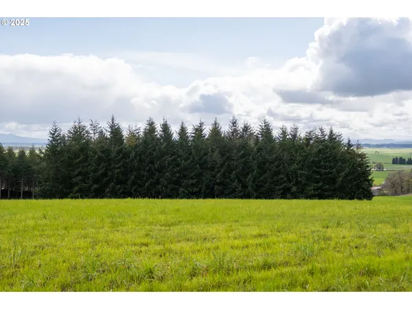 $903,000 | 92884 Applegate Trail, Junction City, OR 97448