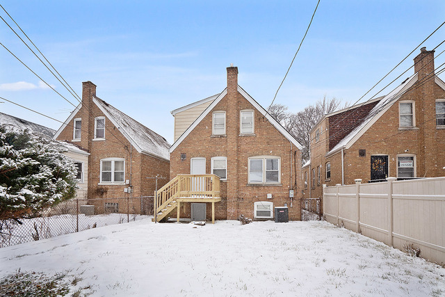 7205 South Troy Street Chicago, IL 60629 - Photo 3 of 15