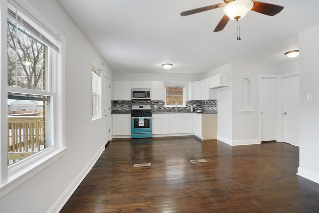 7205 South Troy Street Chicago, IL 60629 - Photo 7 of 15