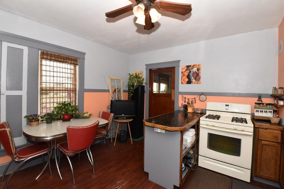 3401 Douglas Avenue Racine, WI 53402 - Photo 13 of 17 2nd floor kitchen