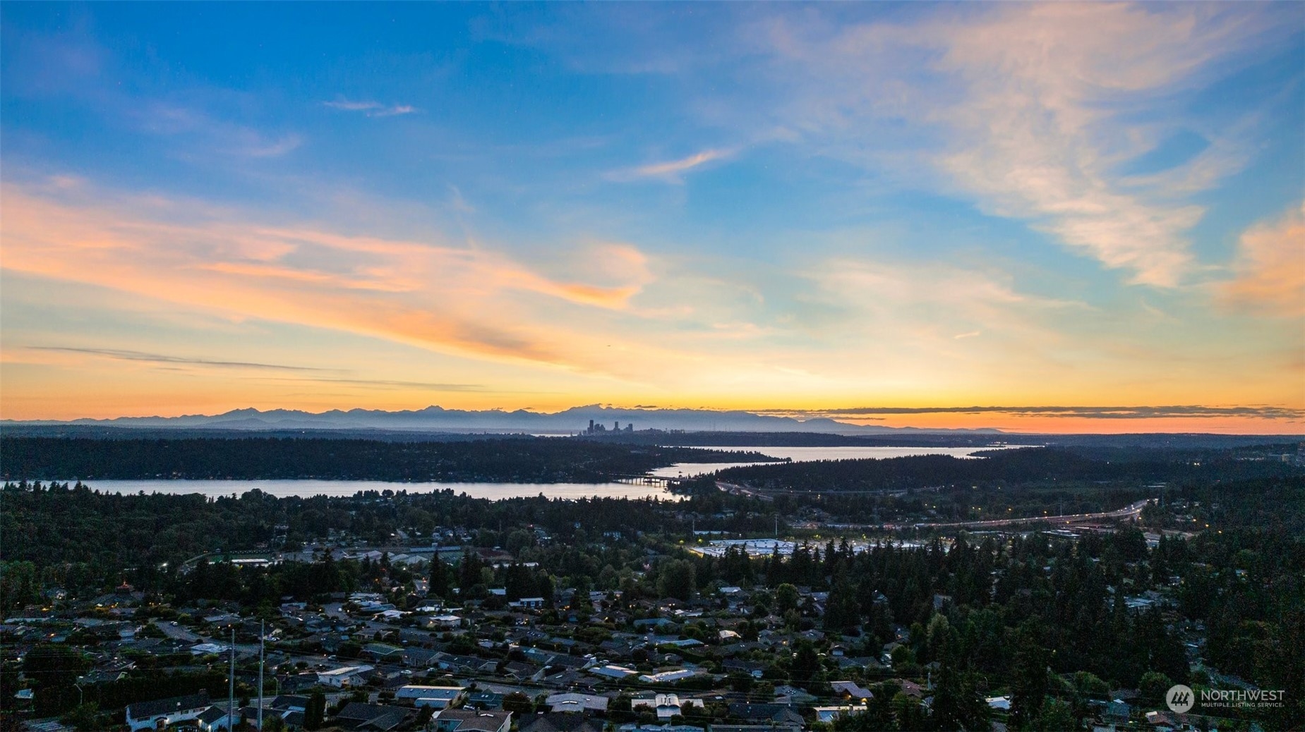 4428 140th Avenue Southeast Bellevue, WA 98006 - Photo 40 of 40 a view of city and mountain