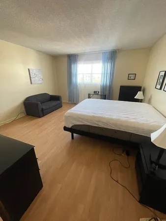 $1,400 | 4740 Northwest 21st Street, Unit 408, Lauderhill, FL 33313