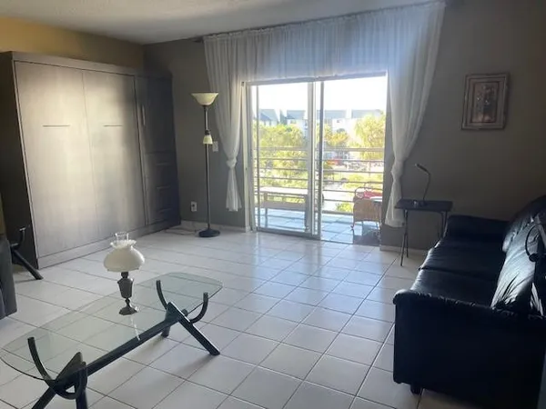 $1,400 | 4740 Northwest 21st Street, Unit 408, Lauderhill, FL 33313