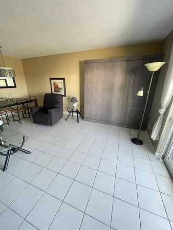 $1,400 | 4740 Northwest 21st Street, Unit 408, Lauderhill, FL 33313