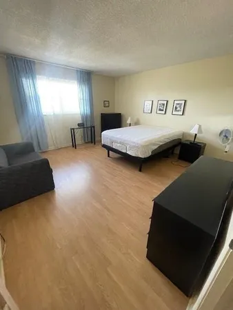 $1,400 | 4740 Northwest 21st Street, Unit 408, Lauderhill, FL 33313