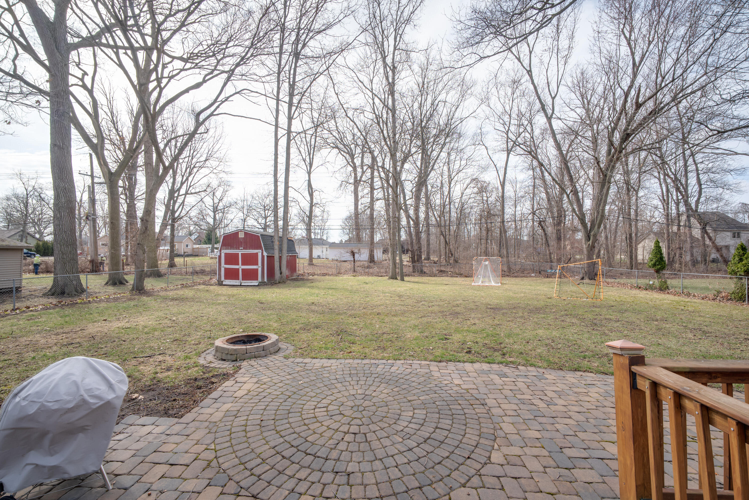 9137 Rucker Road Grosse Ile, MI 48138 - Photo 21 of 41 Paver patio