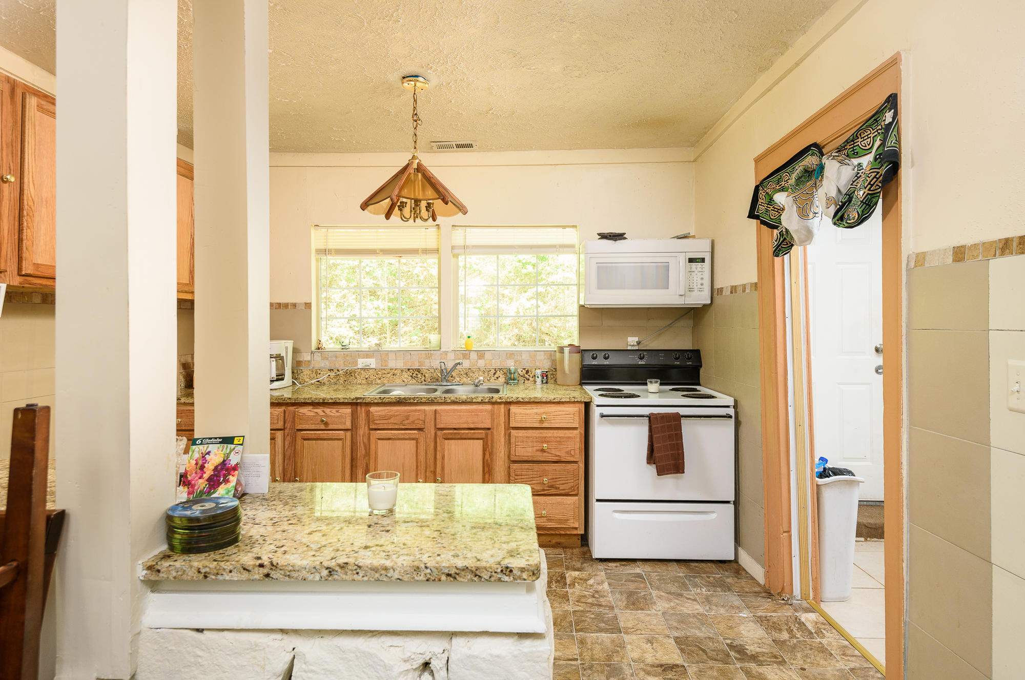 106 Tatum Road Chattanooga, TN 37421 - Photo 3 of 8 Kitchen