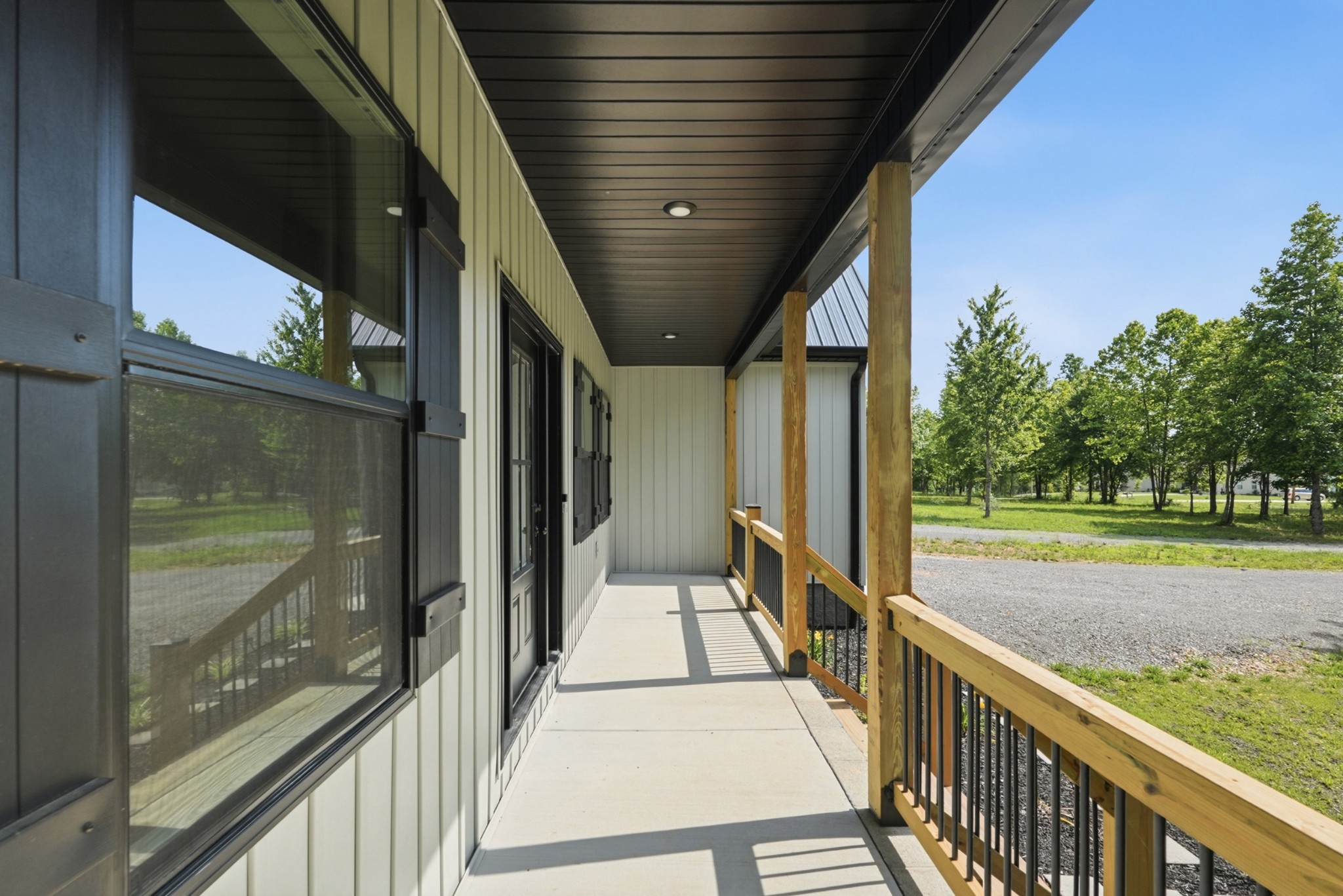698 Dearman Street Smithville, TN 37166 - Photo 4 of 34