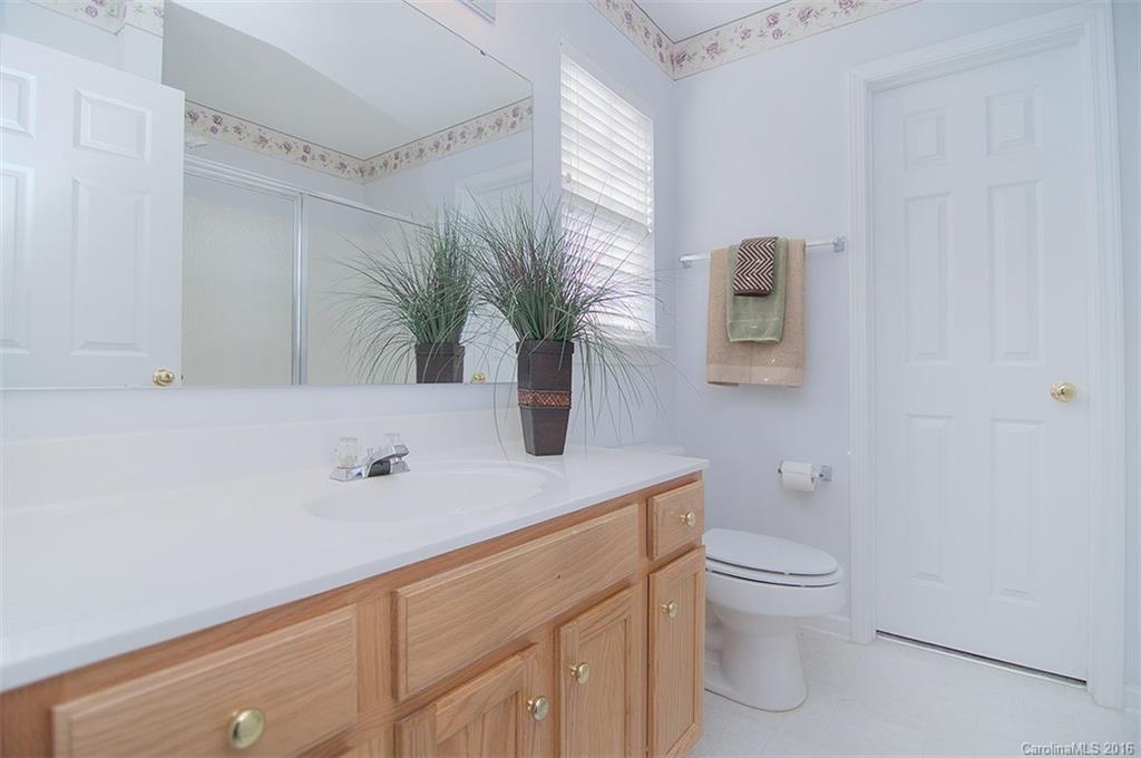 221 Chestnut Avenue Tega Cay, SC 29708 - Photo 14 of 24 Gallery Image 14