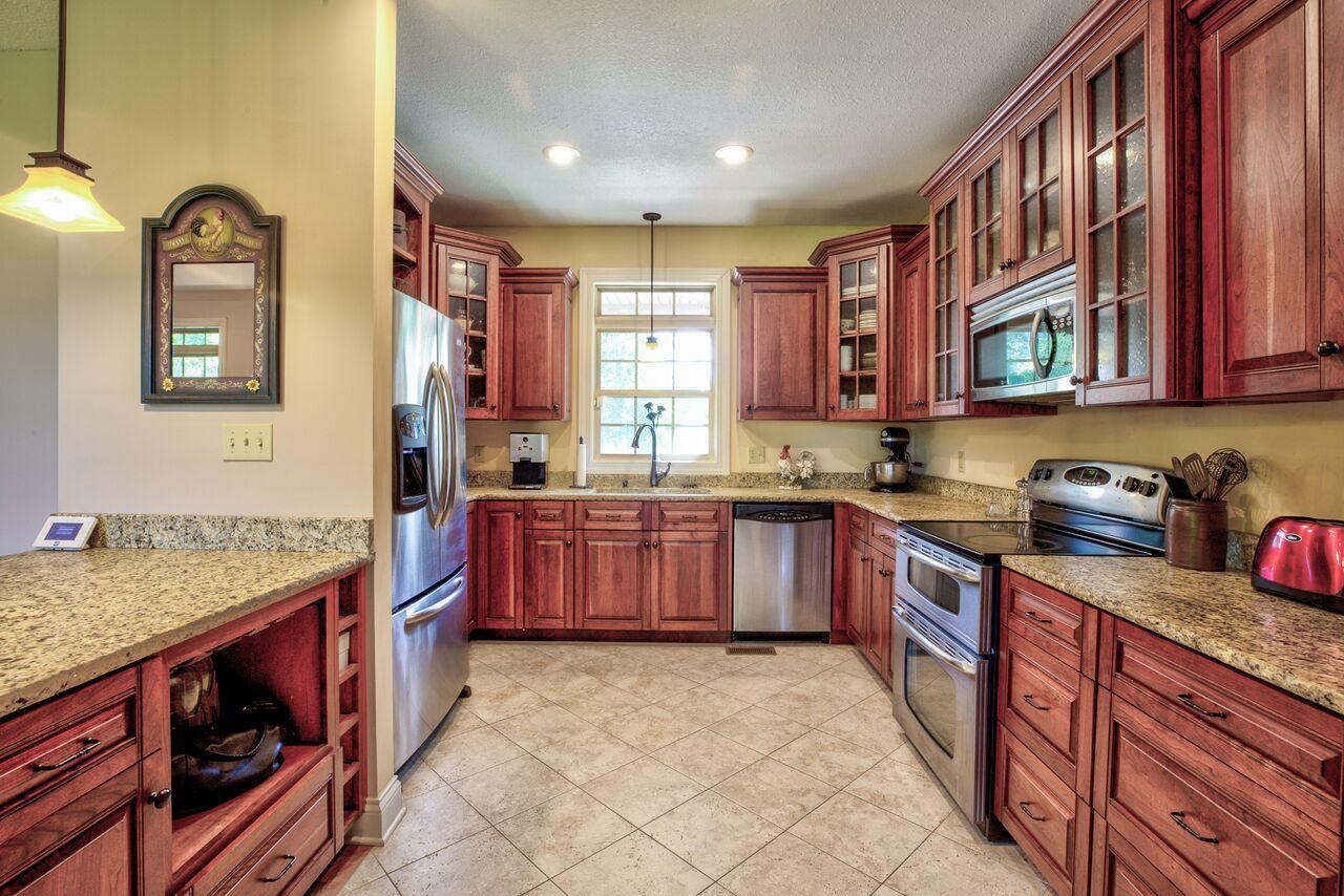 654 Red Cut Road Pioneer, TN 37847 - Photo 2 of 40 654 Red Cut Rd-12_preview