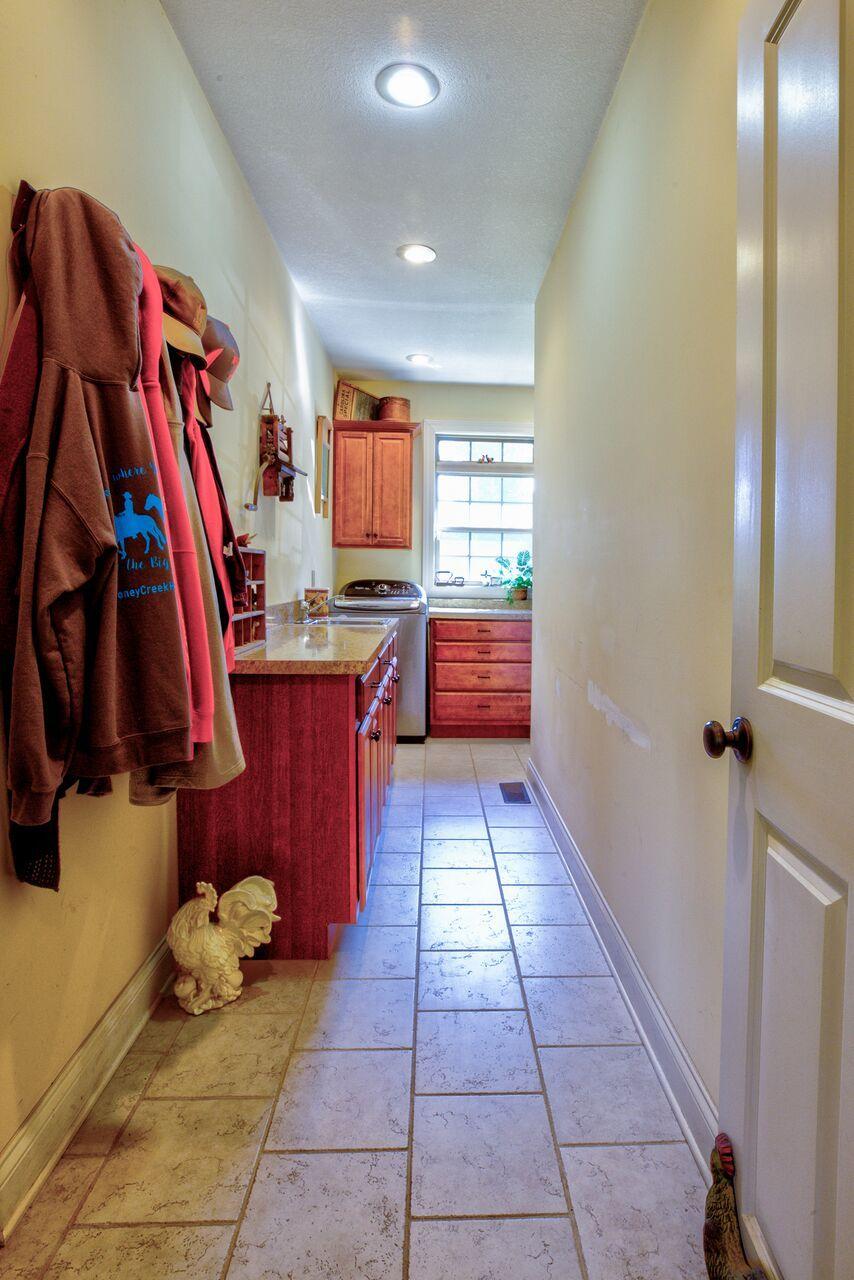 654 Red Cut Road Pioneer, TN 37847 - Photo 17 of 40 654 Red Cut Rd-15_preview